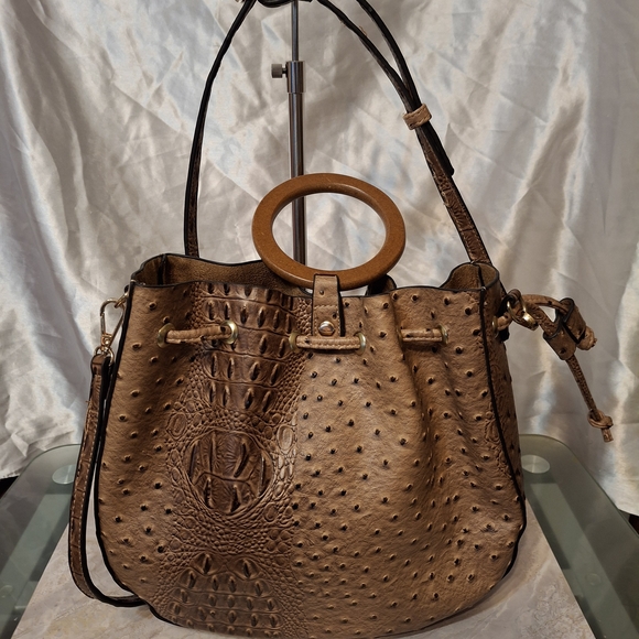 None Handbags - Brown Leather Drawstring Ostrich Embossed Handbag Crossbody Bag